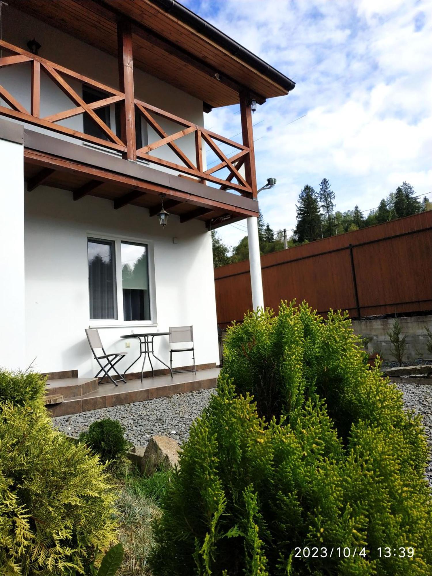 Nestg Guest House Pilipets Exterior photo